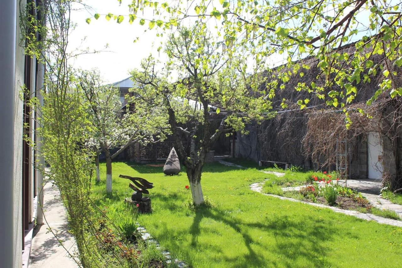 Berlin Art Hotel Gyumri